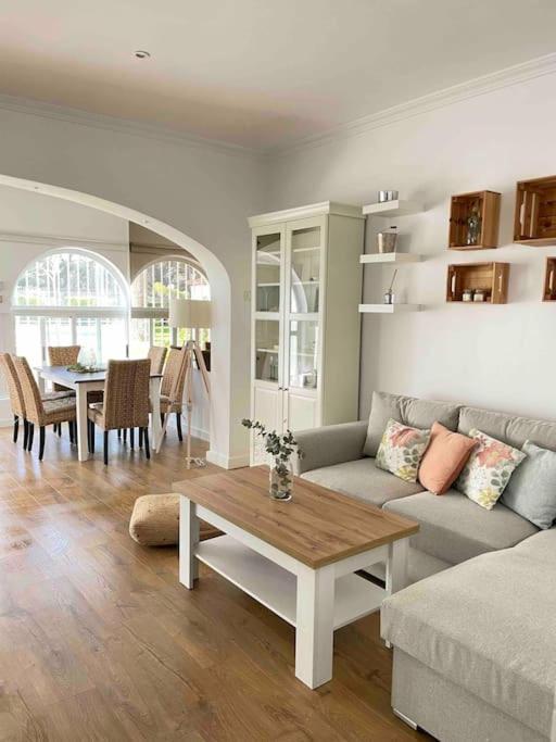 Bungalow Para 6 Pax A 7 Minutos De Playa Albir L'Alfas del Pi Exterior foto